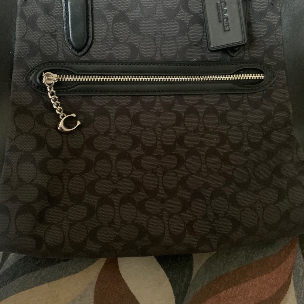 Authentic Coach Purse - Picture 3 of 4